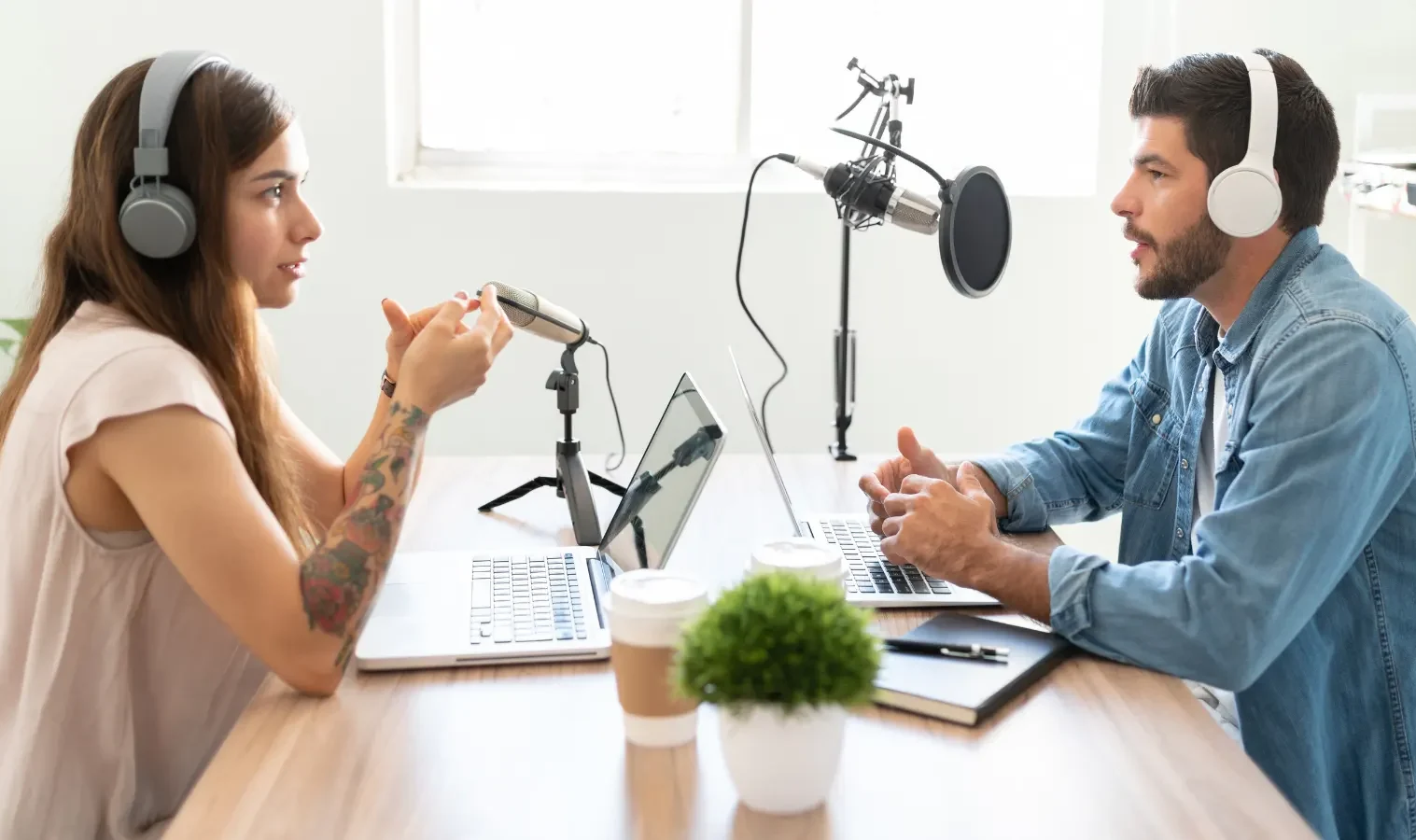 How Podcasts Help Brands Build Strong Audience